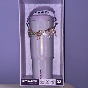 Hydrapeak Tumbler with Gold Charm